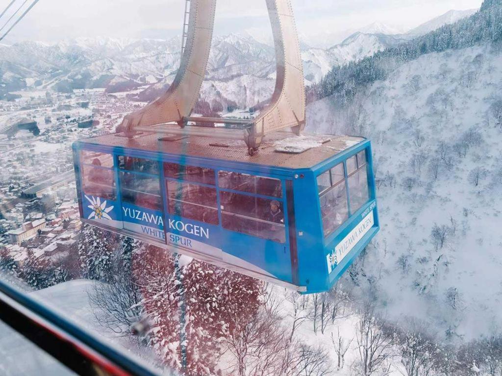Yuzawa Toei Hotel Экстерьер фото