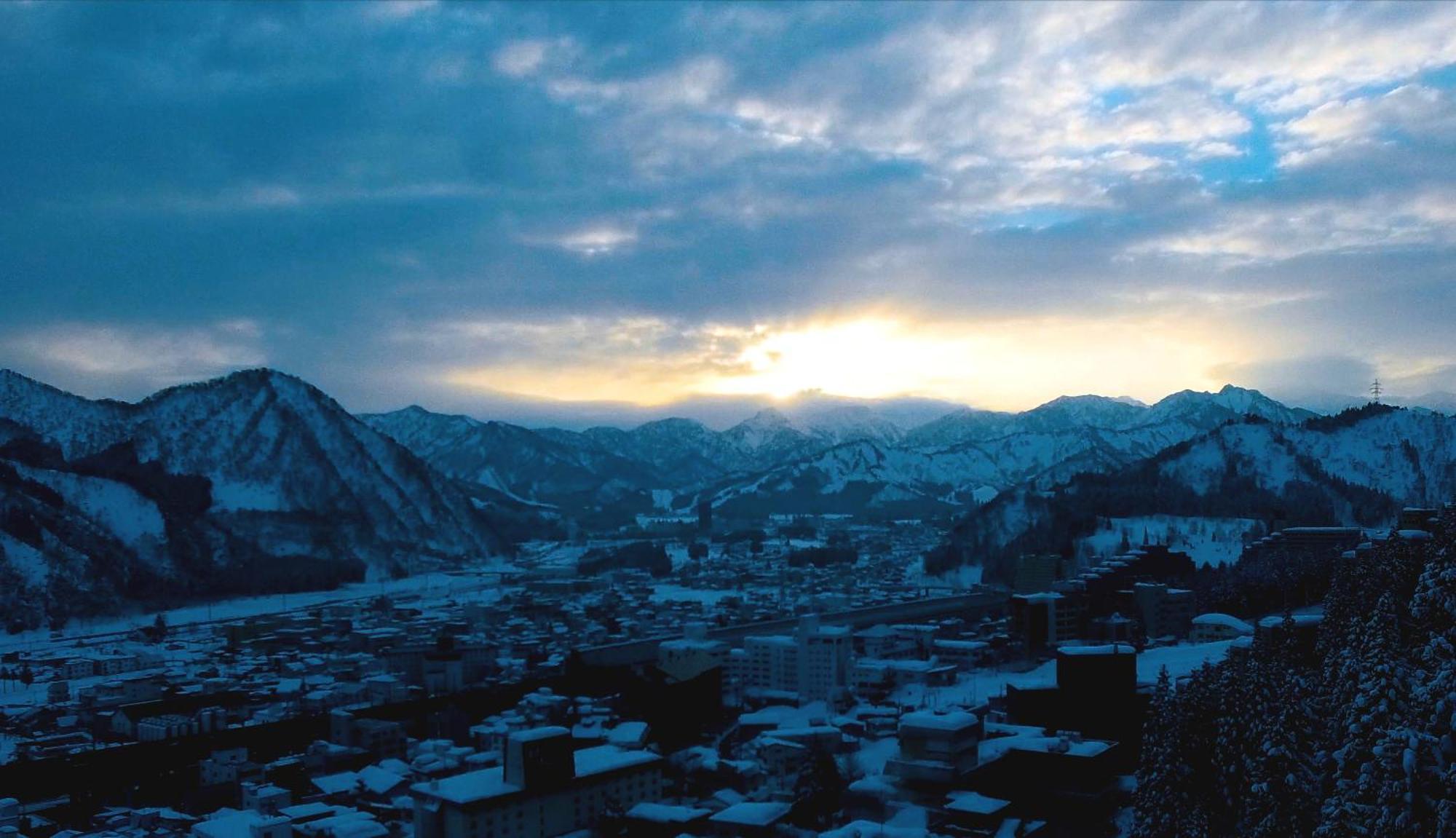 Yuzawa Toei Hotel Экстерьер фото
